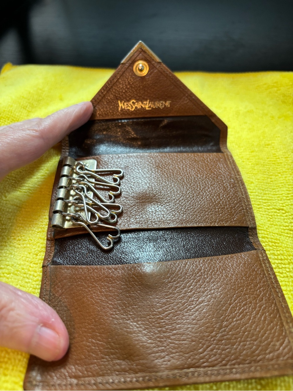 Authentic Vintage Yves Saint Laurent (YSL) Leather Envelope Case - Very Good - Picture 4 of 8